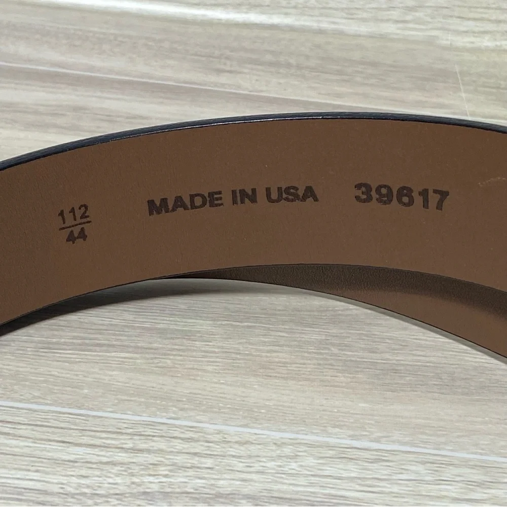 ALLEN EDMONDS / Mens Italian Calf Skin Brown Leather Belt Size 44